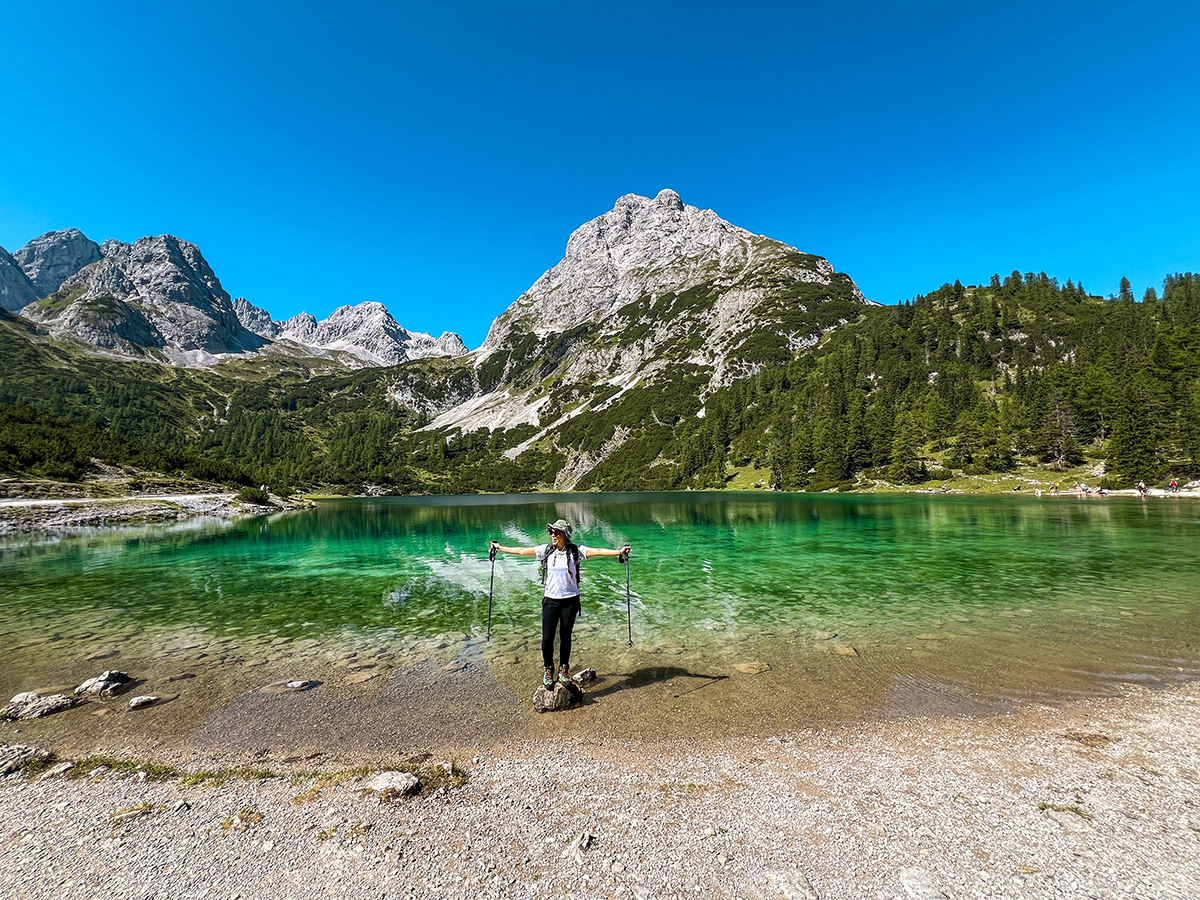 オーストリアの湖の絶景をめぐる登山は「まるでアルプスの絵本の世界」だった！