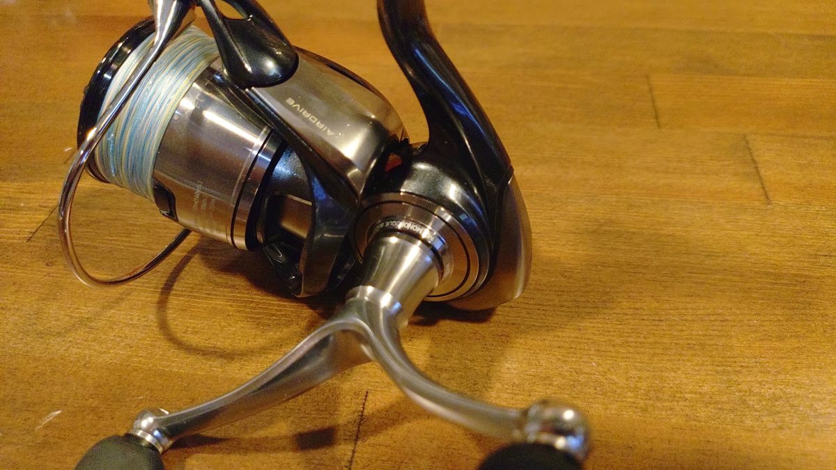 金属製モノコックボディ