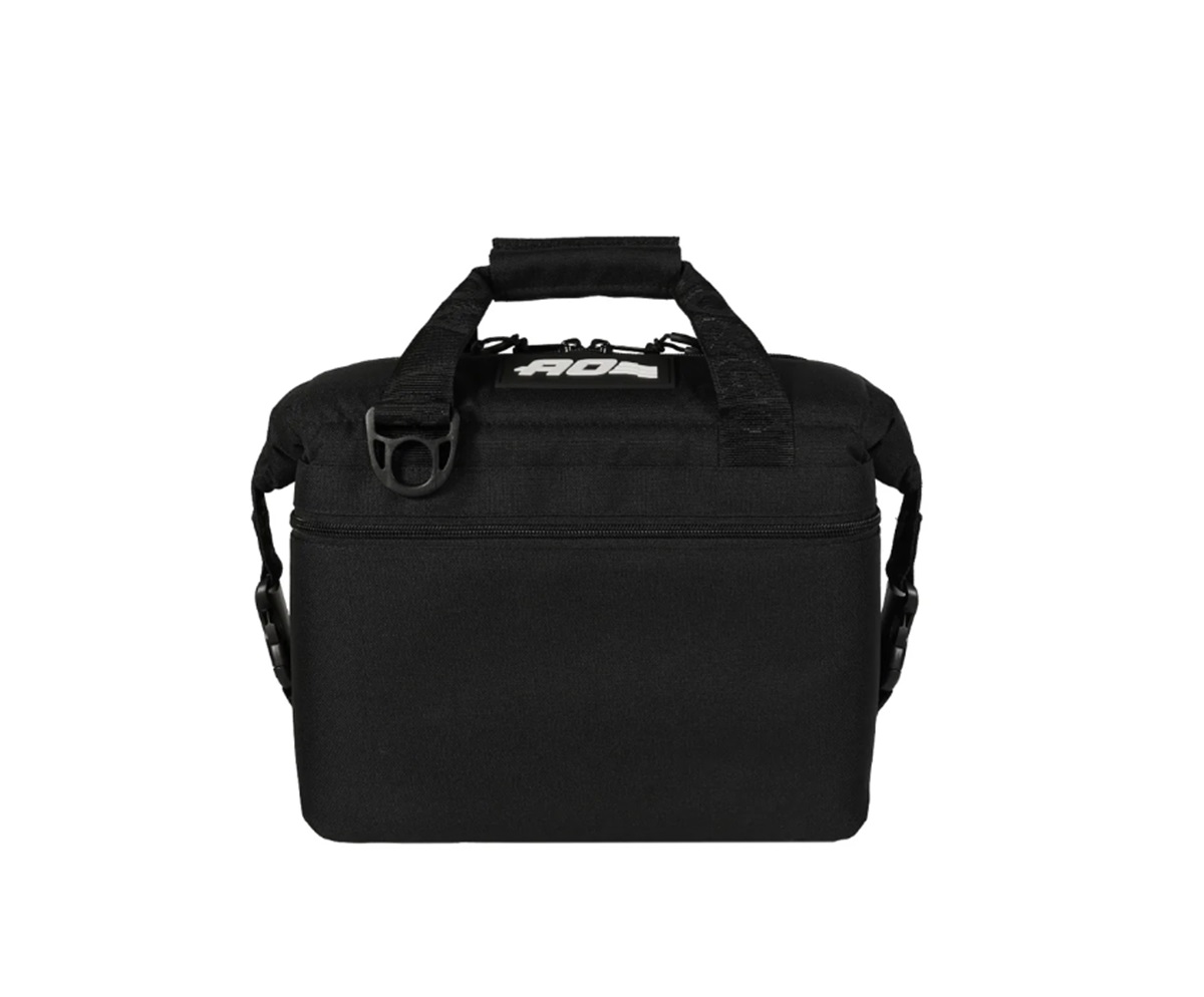 AO Coolers（AOクーラーズ）／９パック キャンバス　ソフトクーラー　