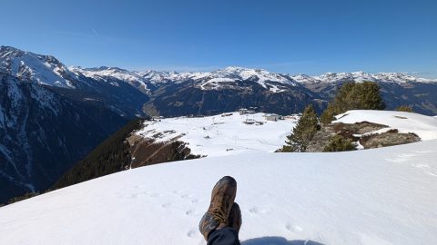 【オーストリア雪山登山】現地の方はミリタリーブーツ装備！？【「海外書き人クラブ」お世話係・柳沢有紀夫の世界は愉快！】