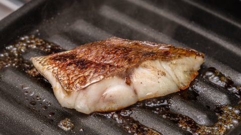 魚焼きグリルプレートのおすすめ9選！素材ごとの特徴や熱伝導性を比較