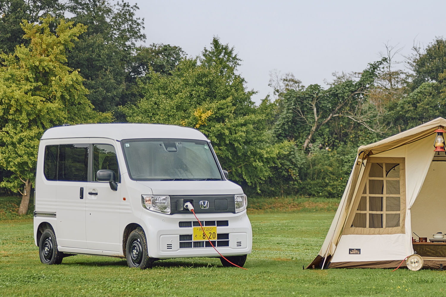 たっぷり積めてエコに走る軽バン「ホンダ／N-VAN e:」 EVカーで給電＋冬キャンしよう！