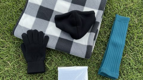 冬キャンプ防寒×100均アイテム3社比較！ 本当に使えるアイテムはどれ？