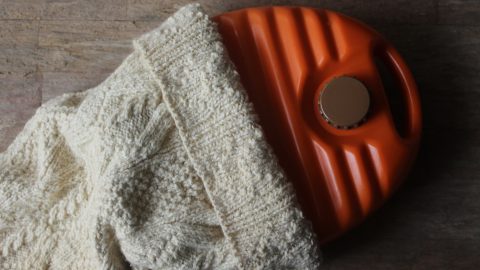 冬キャンプに最適な【充電式湯たんぽ7選】選び方や注意点も紹介