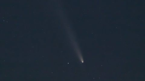 2025年に発見されたレモン彗星が見られる！　オリオン座流星群は21日夜から見ごろ