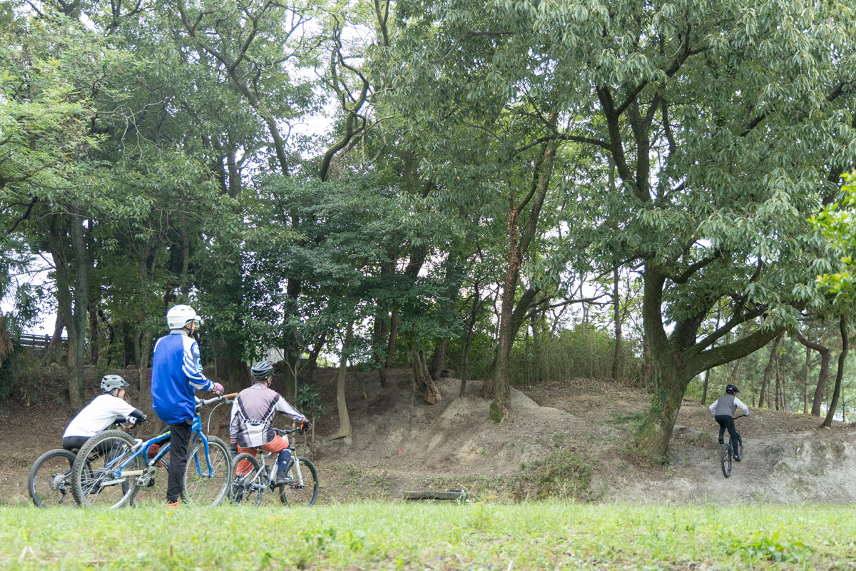 初心者大歓迎。安心してマウンテンバイクデビューができる森のパークがオープン!