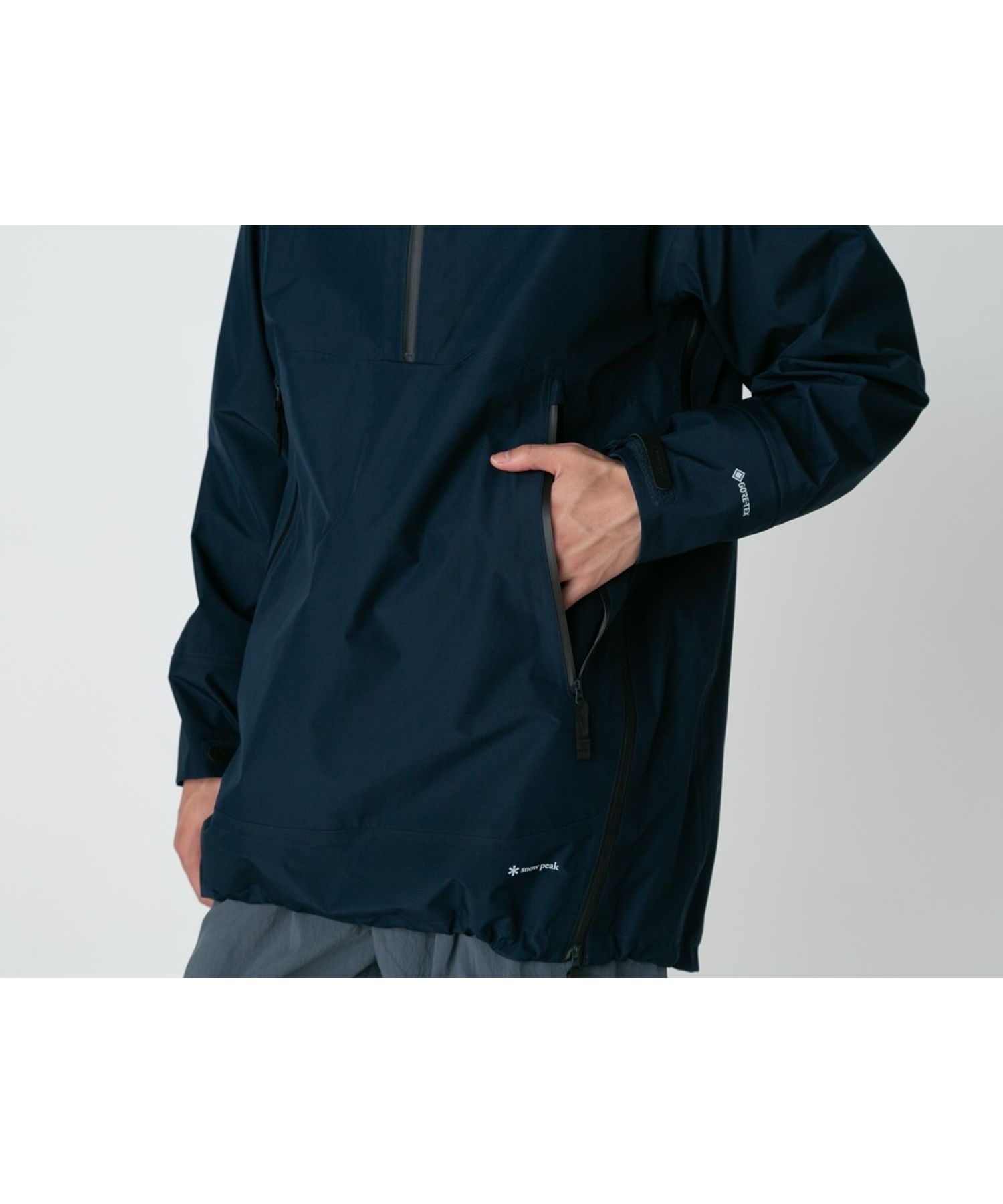 Snow Peak (スノーピーク) ／ GORE-TEX Rain Pullover