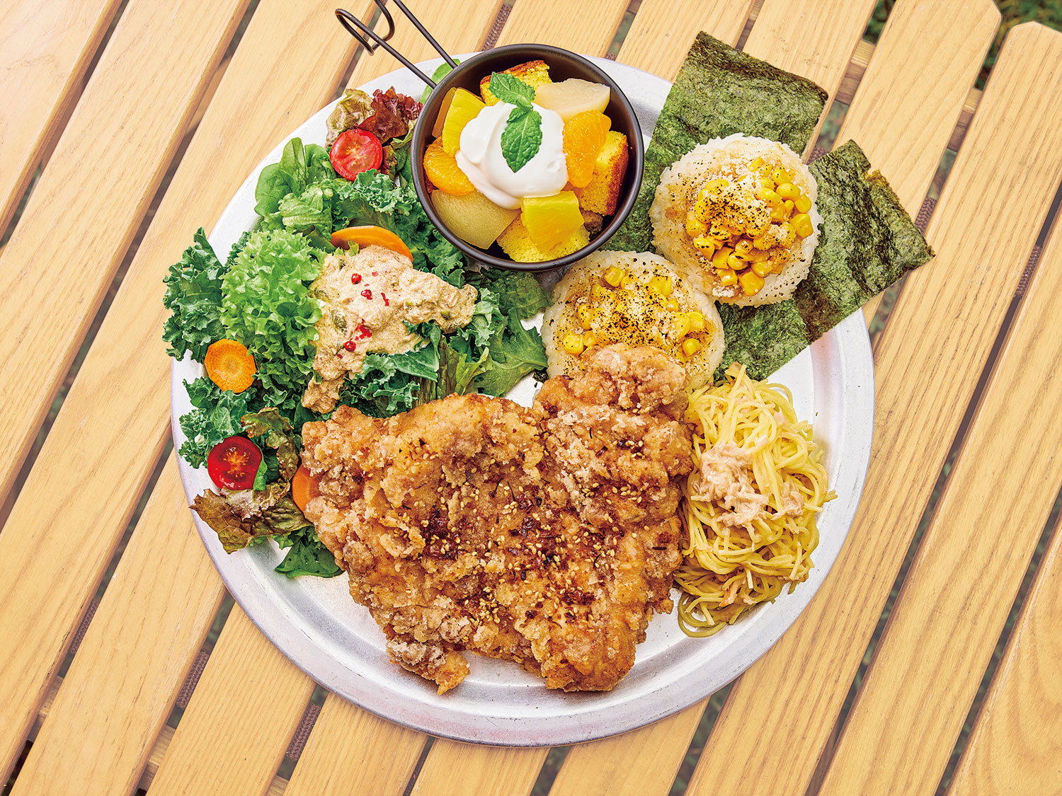 はごろもフーズの人気食材で作る、彩り抜群のワンプレートキャンプごはん