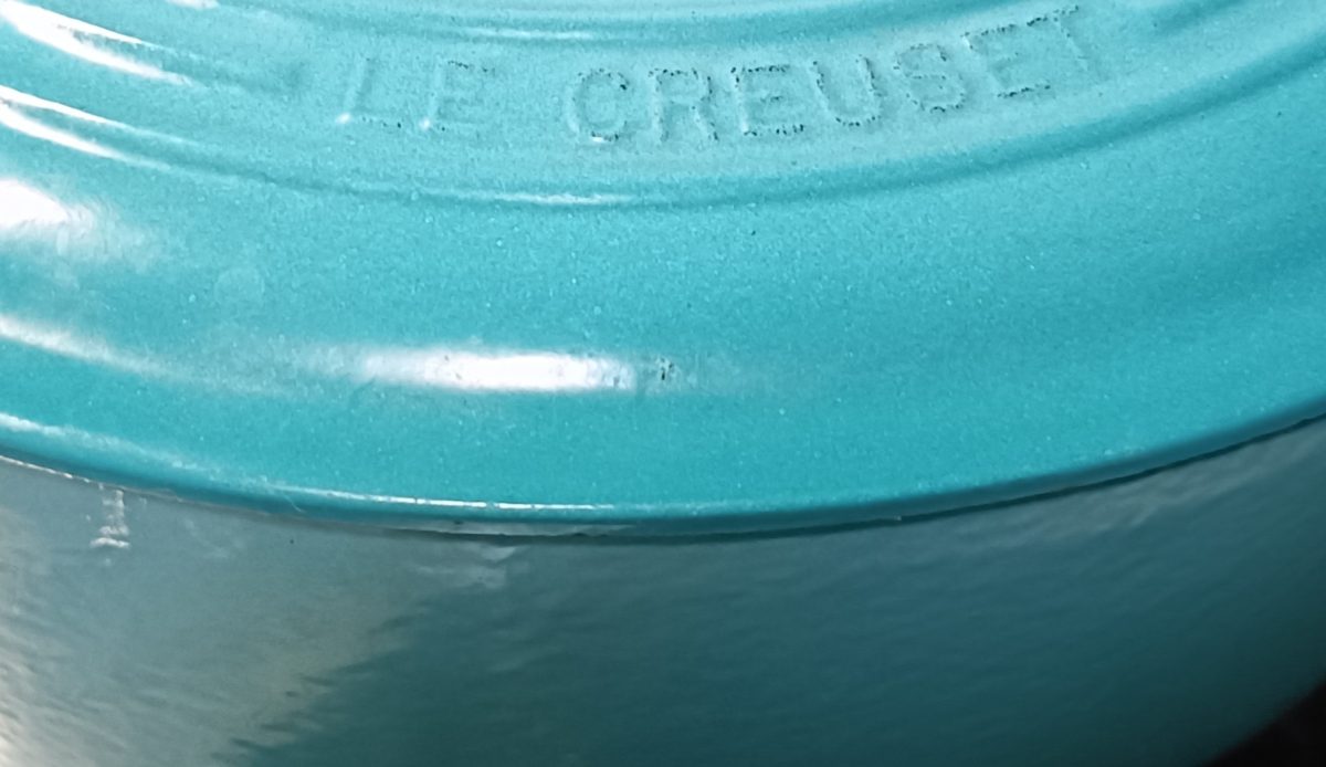 蓋と本体の様子。