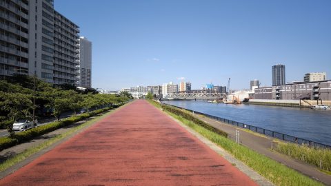 隅田川近くに源頼朝由来と伝わる神社も登場。歩いて感じた東京のエリアごとの景観の違い【プロハイカー斉藤正史の東京GREEN WAY  FILE.20】