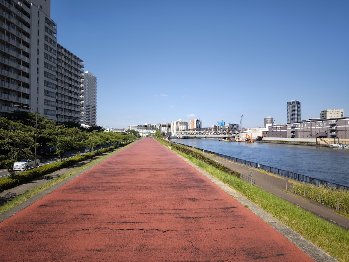 隅田川近くに源頼朝由来と伝わる神社も登場。歩いて感じた東京のエリアごとの景観の違い【プロハイカー斉藤正史の東京GREEN WAY  FILE.20】
