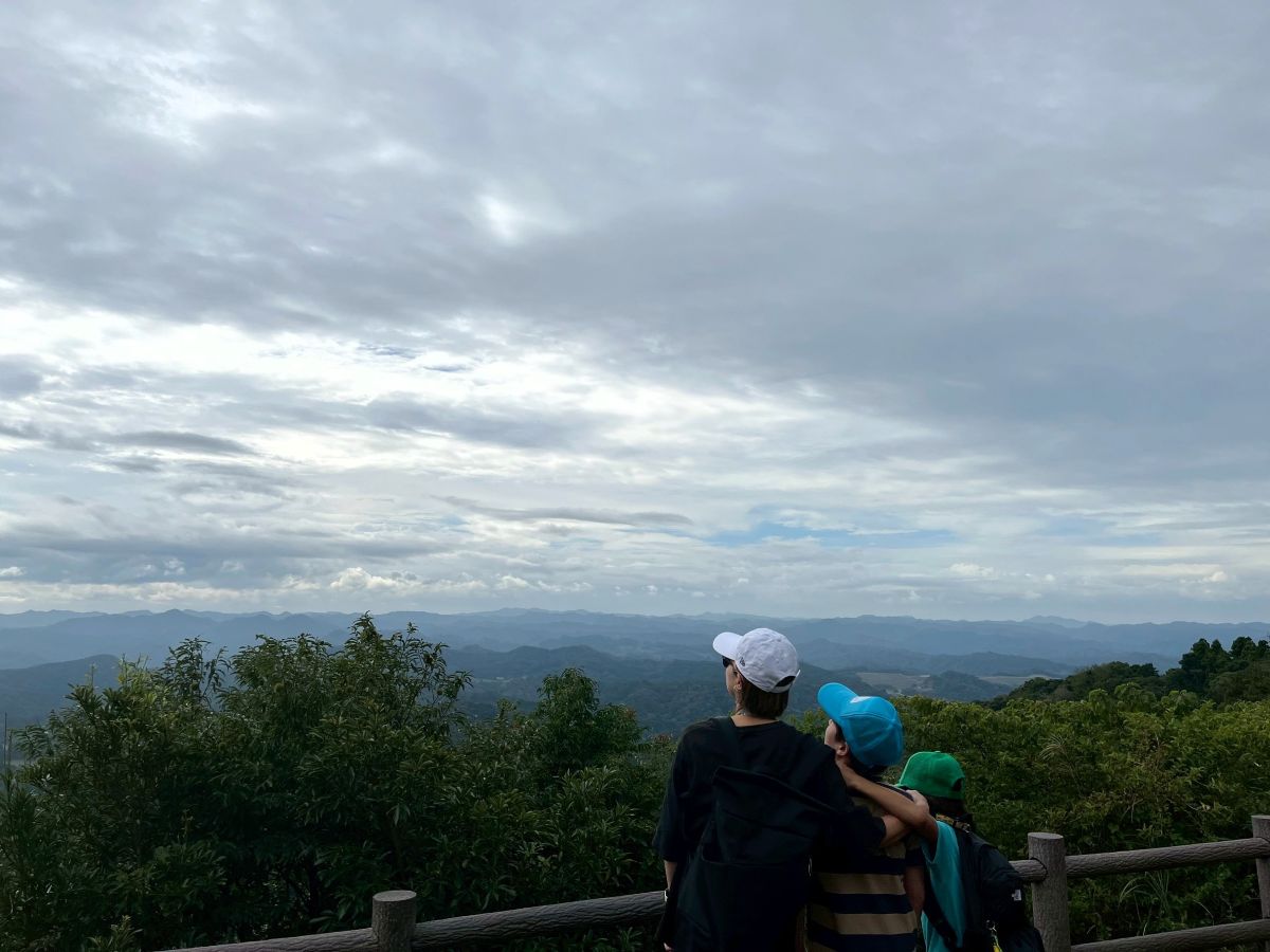 房総半島の真ん中にある鹿野山で、絶景ハイキングと寄り道カフェランチを満喫