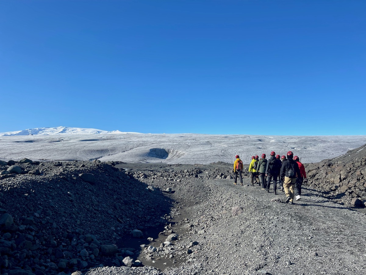 サファイアアイスケーブへ