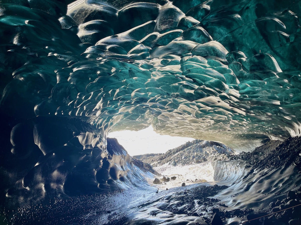 サファイヤアイスケーブ