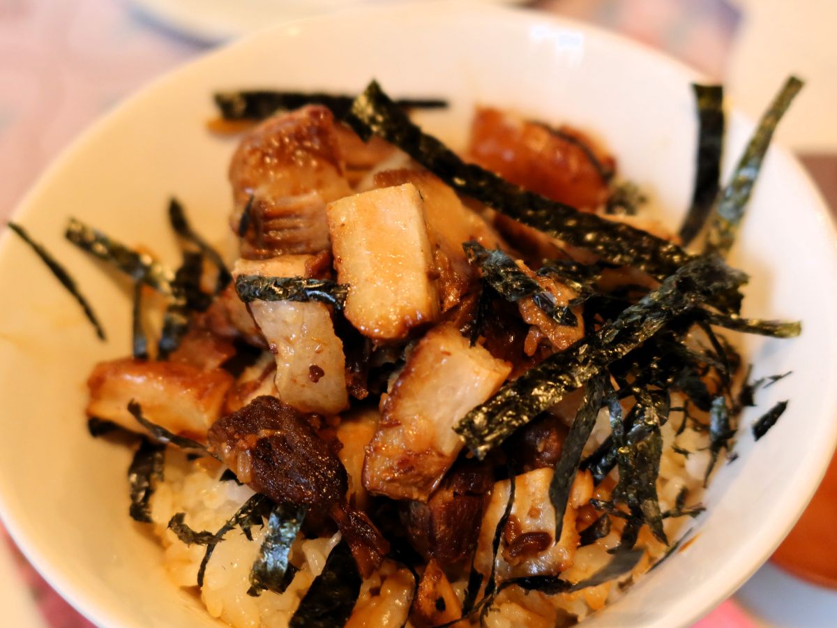 ミニチャーシュー丼