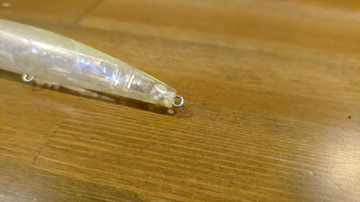 他者のルアーのアイ部分