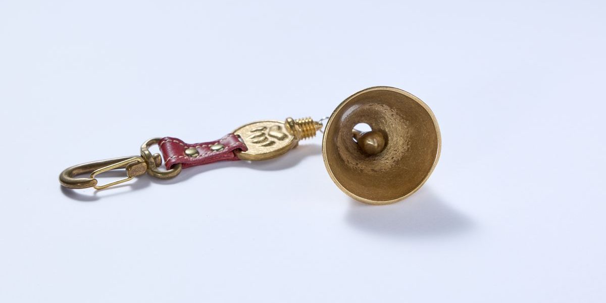 いま売れているおすすめの「熊鈴」はコレ！ 真鍮製で大きくきれいな音色なのだ