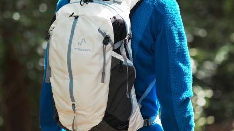 新鋭ブランドLucidの軽量バッグパックに黒と白が登場したぞ！