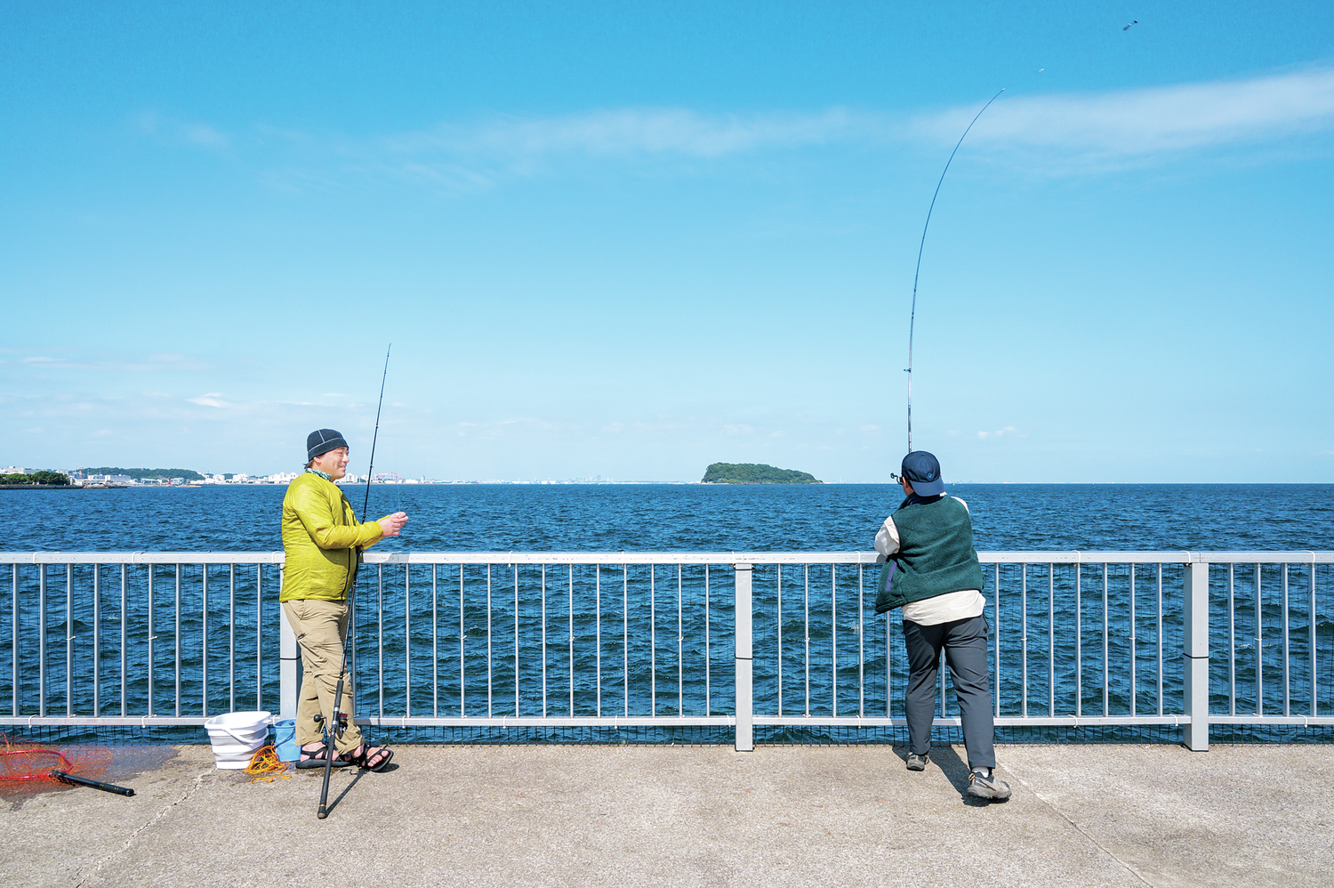 できるかな？エビでブリ！「わらしべ長者式」泳がせ釣りで大物を狙え