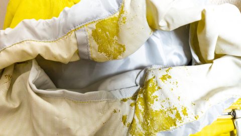 加水分解のベタベタは除去できる！その方法と手順を解説！