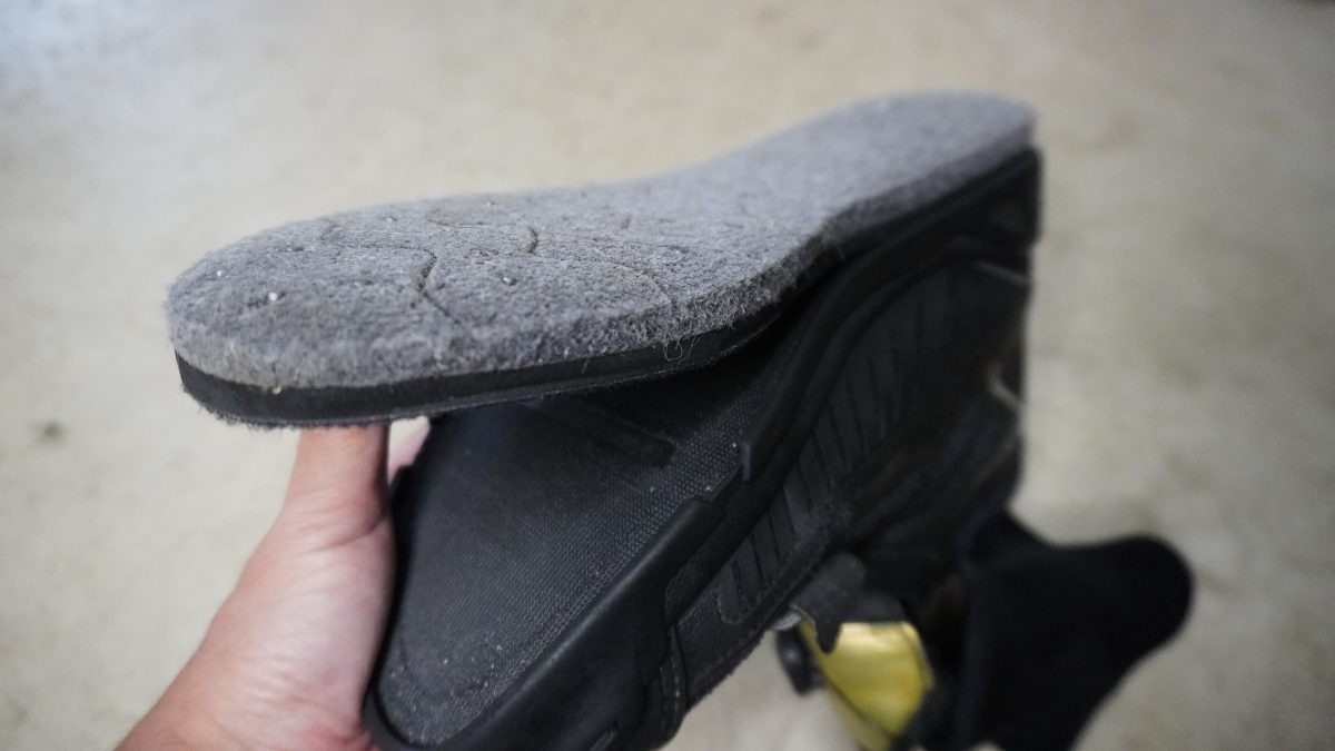 ベルクロ式の交換式ソール