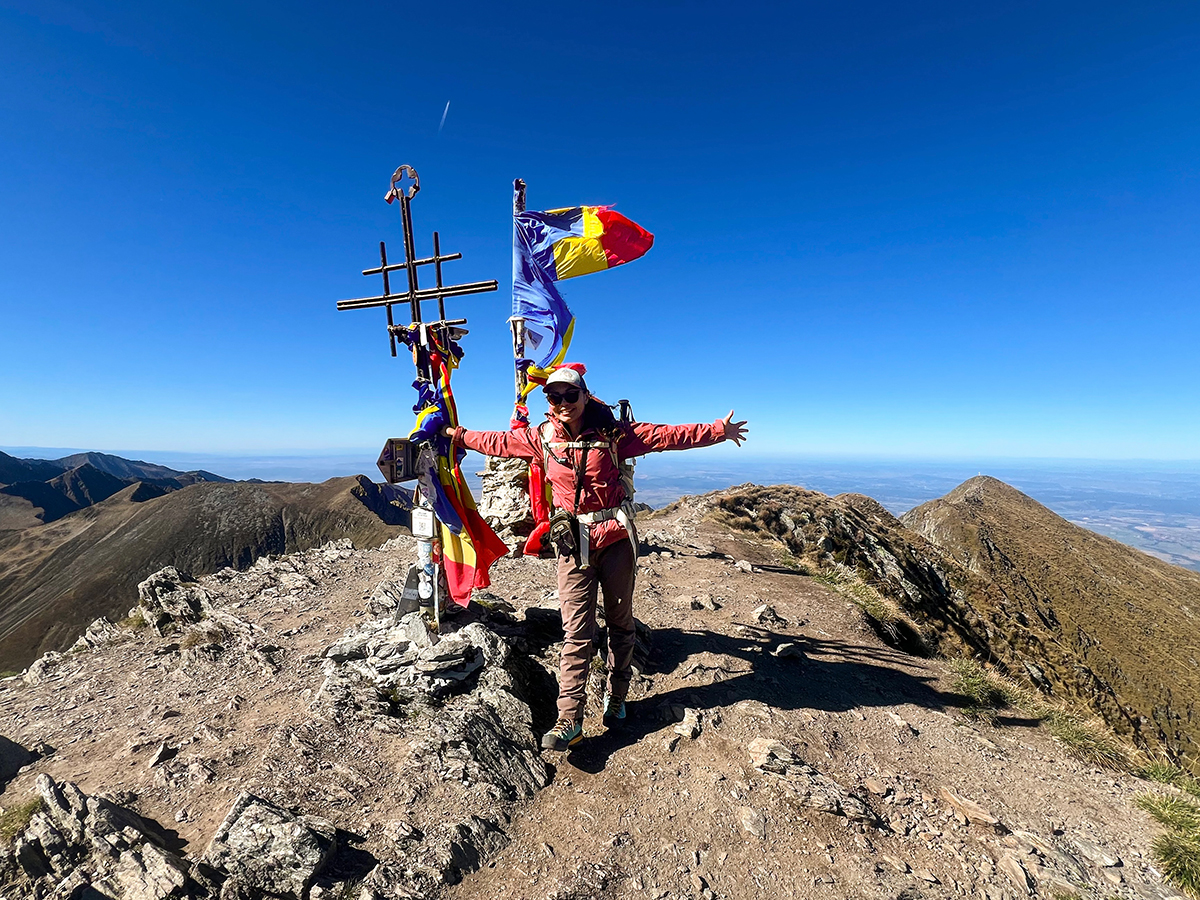 【ヨーロッパ名峰登山記】ルーマニア最高峰「モルドベアヌ」へ。険しい山岳地帯でのワイルドキャンプな2日間