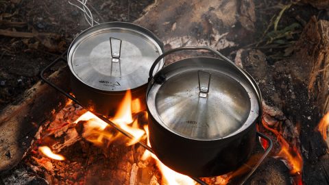 ホーボージュンが納得！ご飯を美味しく炊ける「至高のクッカーセット」とは