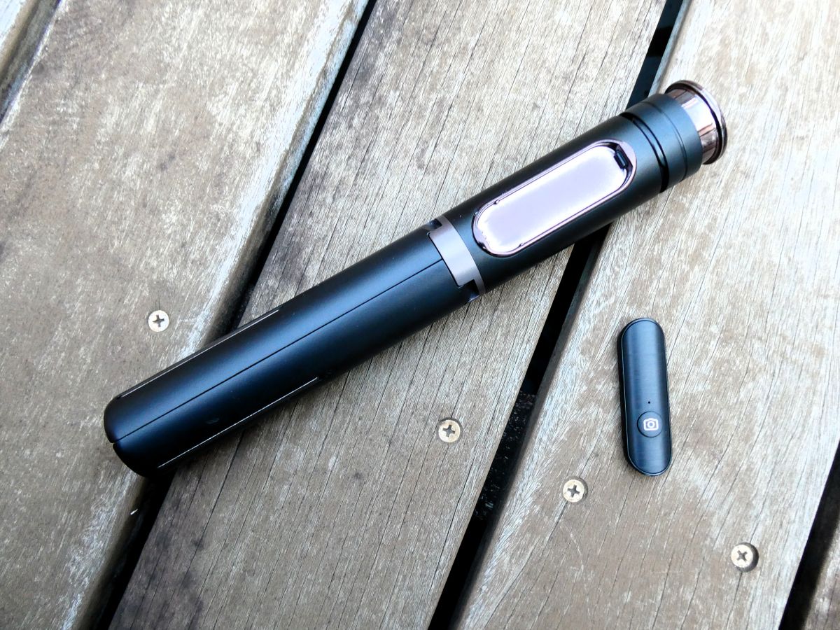 取り外し式のBluetoothリモコン