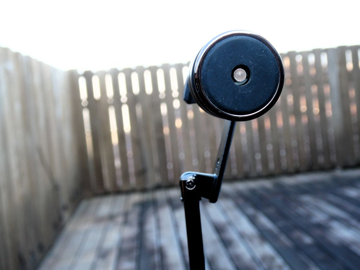 ヘッドは前後調整、縦横にも調整できる