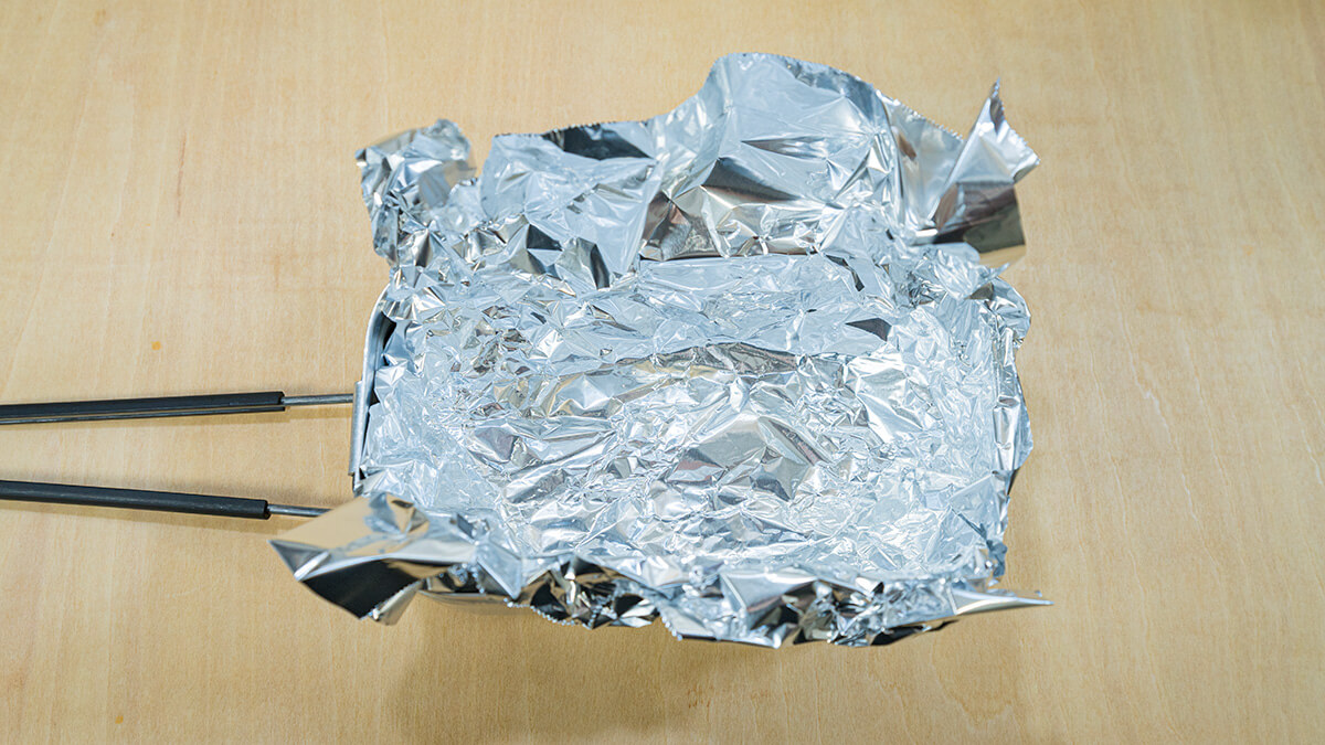 メスティンにアルミホイルをセットする