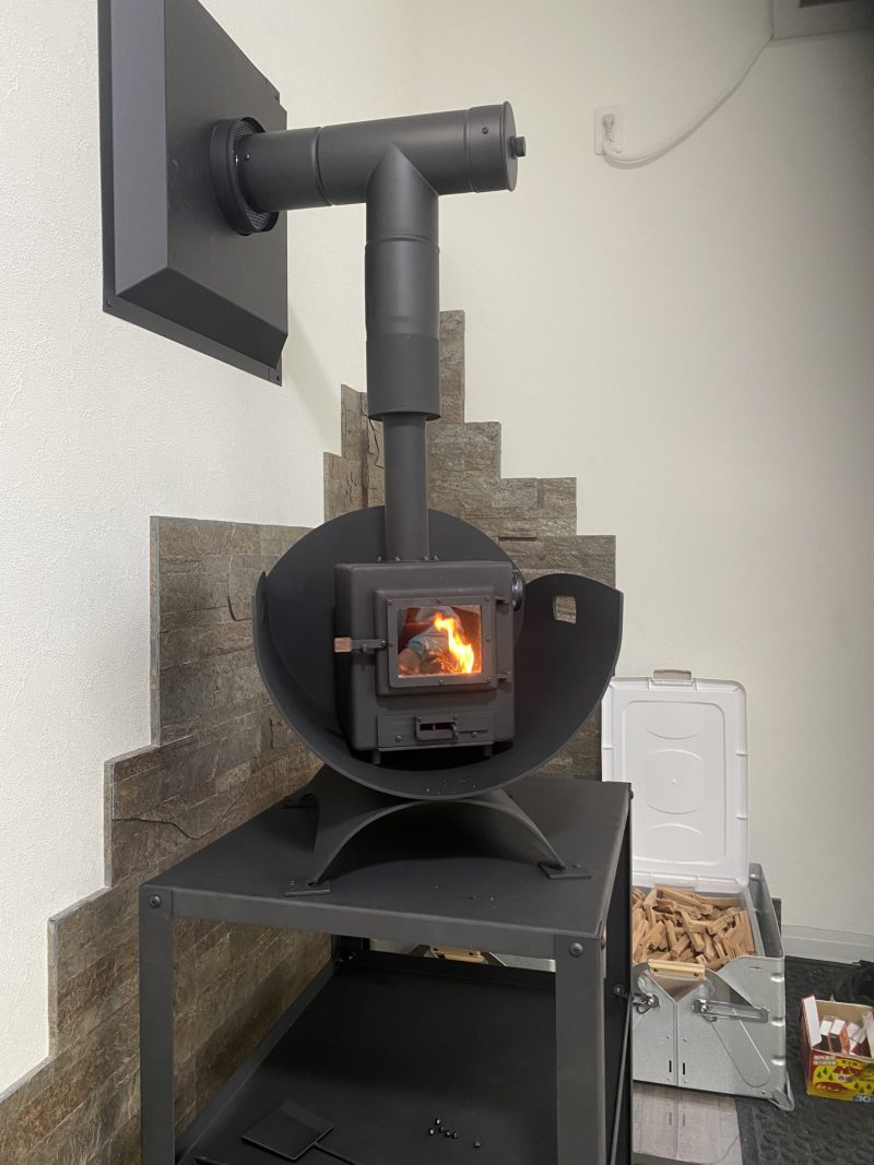 二次燃焼式薪ストーブ「Dr.Craft」は世界最小クラスの本格派！