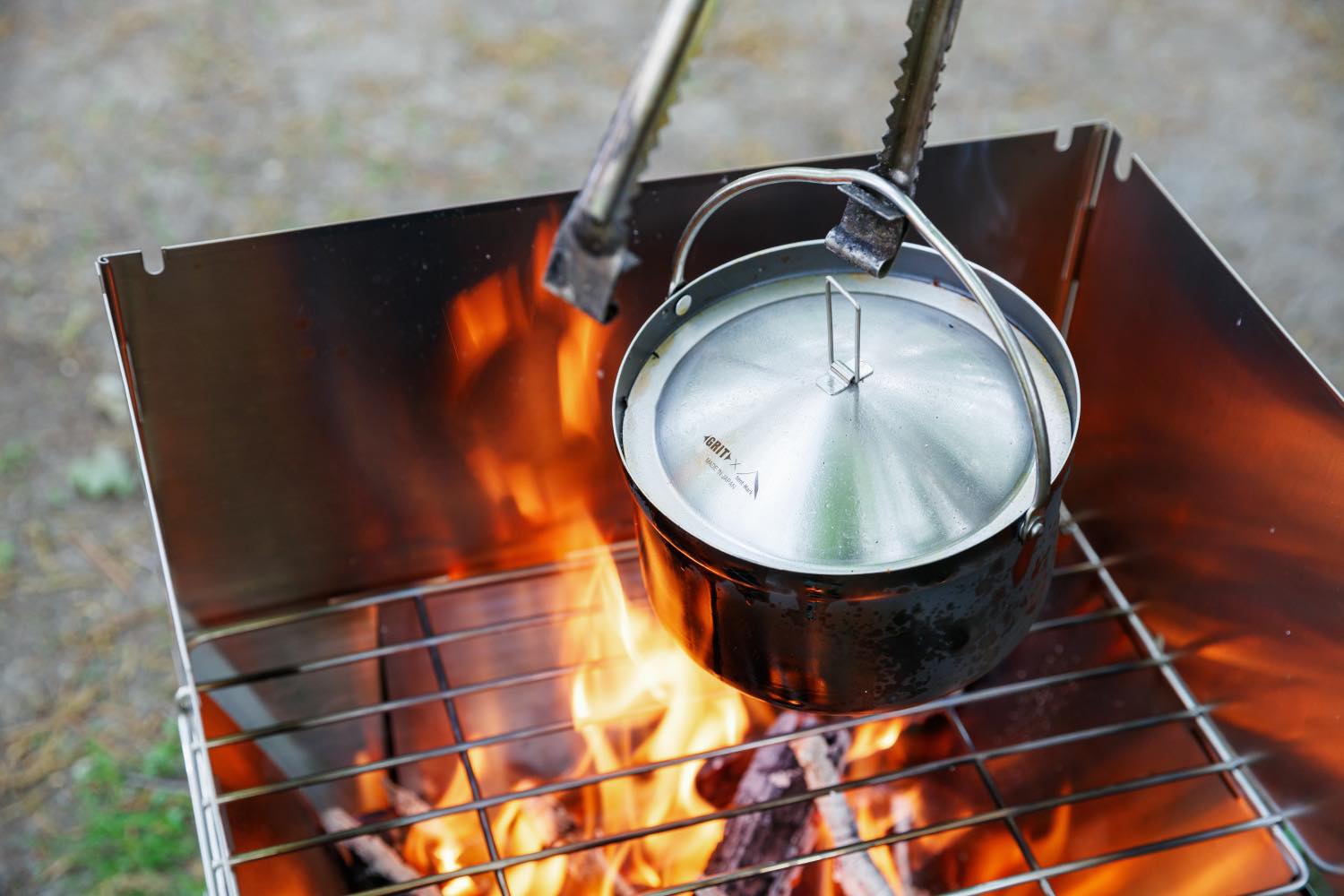 tent-Mark DESIGN（テンマクデザイン）／焚き火グリル“とん火”