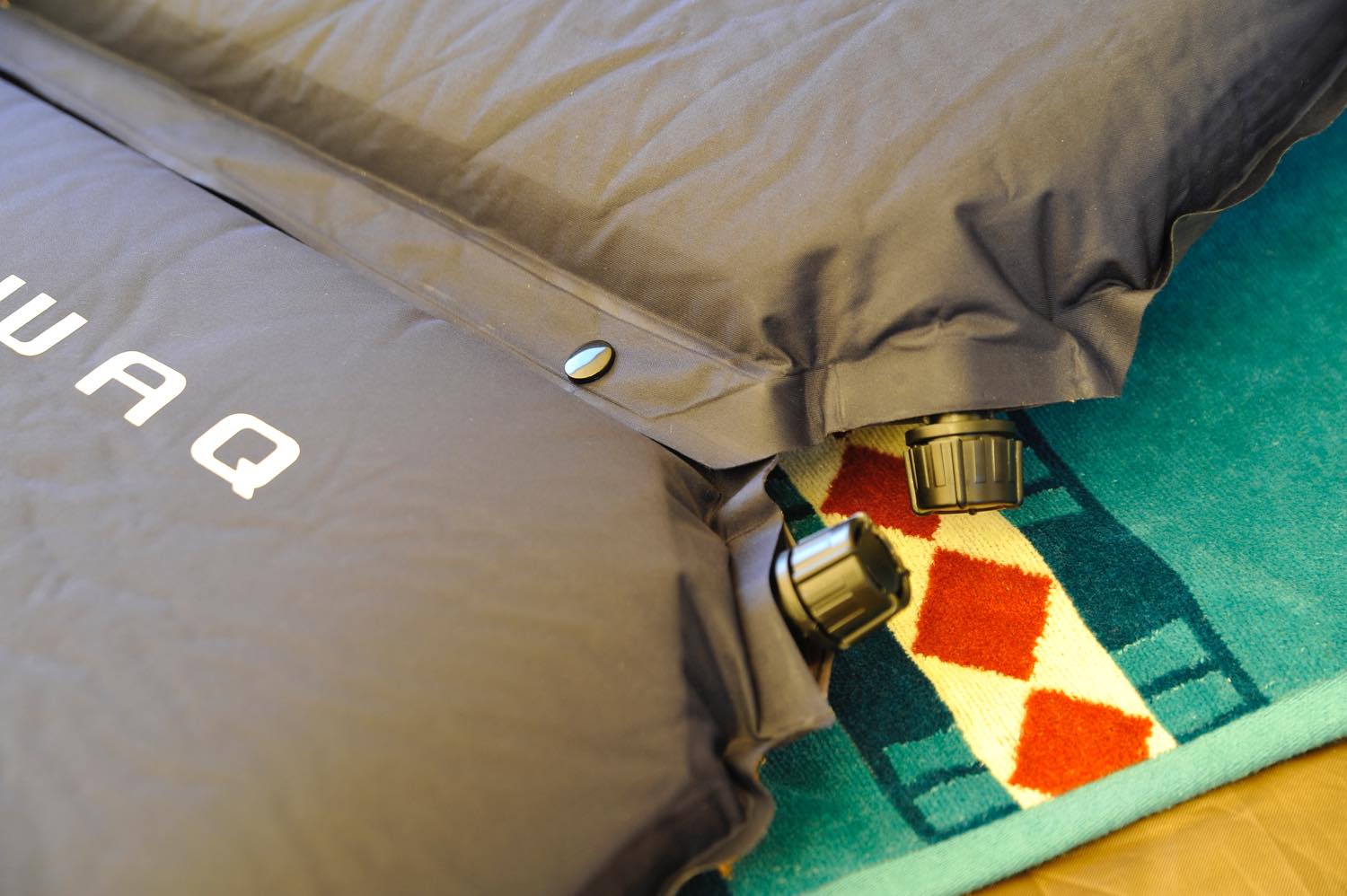 WAQ（ワック）／インフレータブル式マット 8cm