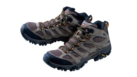 トレッキングシューズで軽快に山を歩こう！ 2025年の人気モデルと2026年のヒット予測モデル全15