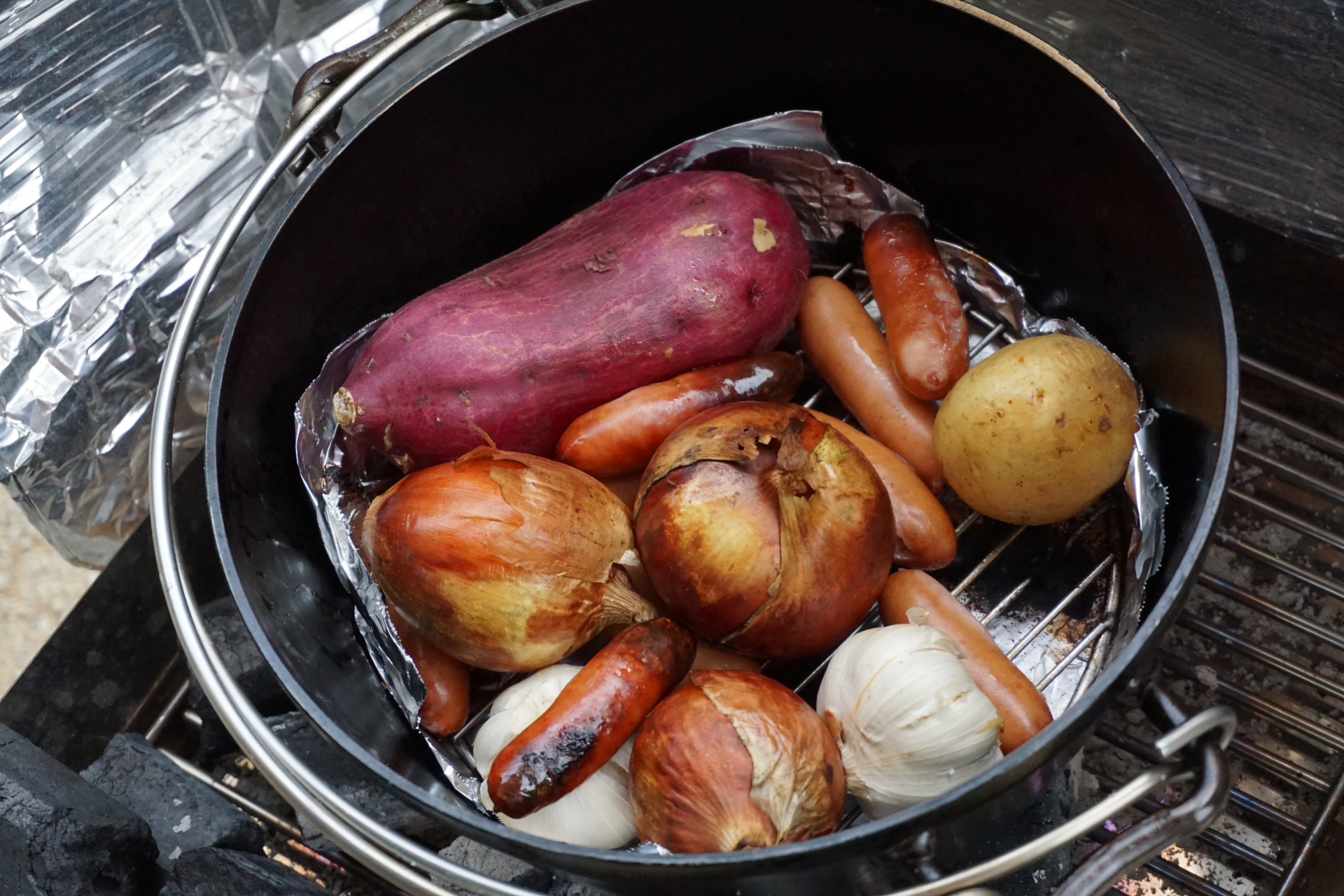 ユニフレームのダッチオーブンが選ばれている理由って？おすすめ商品も紹介！