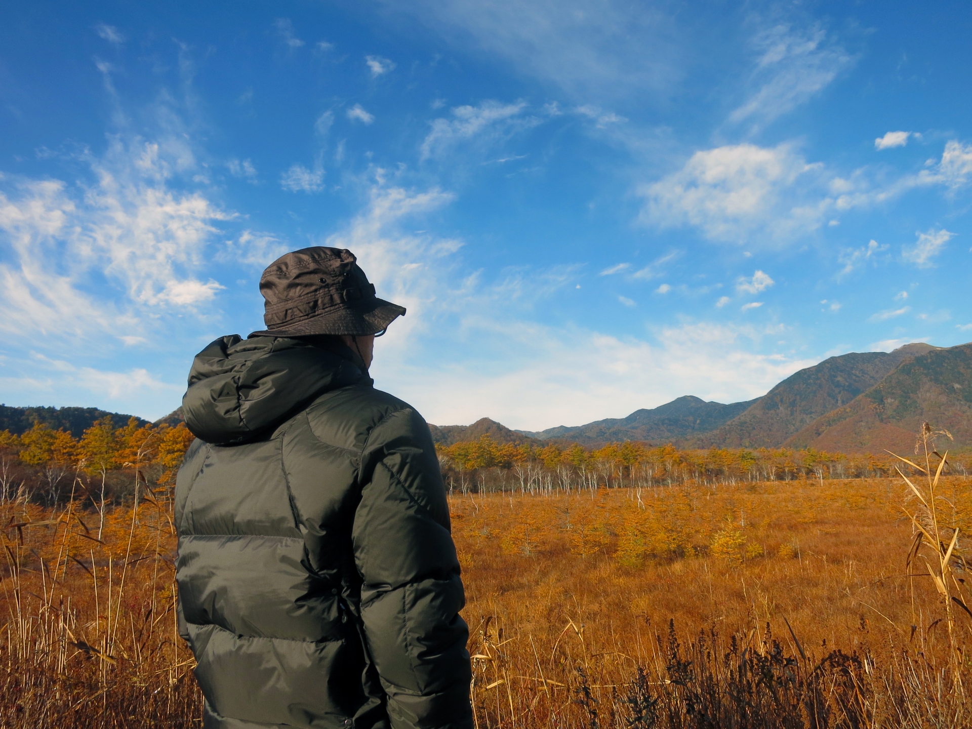 モンベルの最強ダウン14選！1000FPの極暖ジャケットも紹介