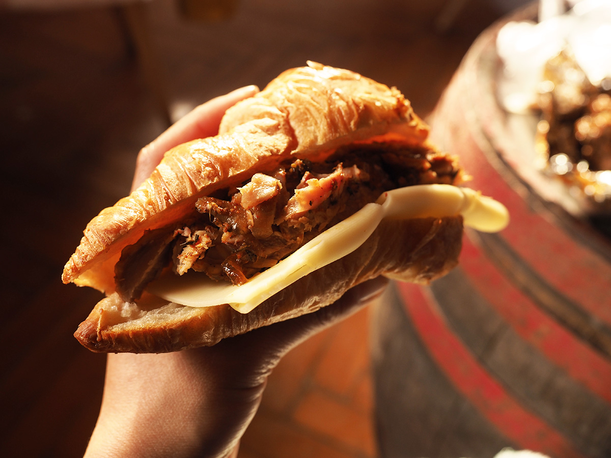 クロワッサンのサンドイッチ