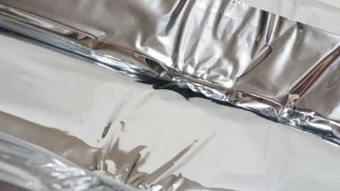 エマージェンシーシートはアウトドアのマストアイテム！選び方とおすすめ商品を紹介