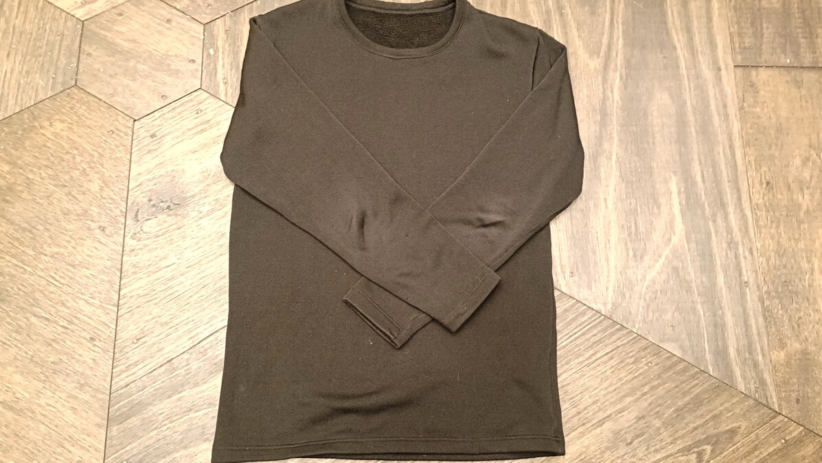 ワークマンのインナーの全体画像。