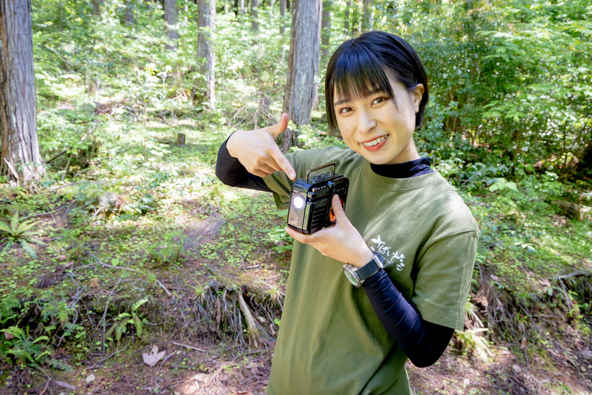 サイドについているLEDライトを点灯