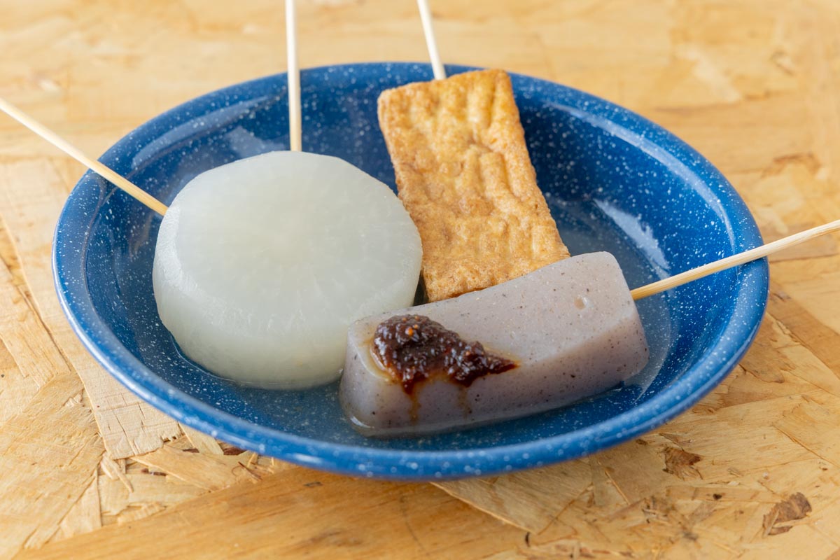 大根、厚揚げ、こんにゃくの田楽みそおでん