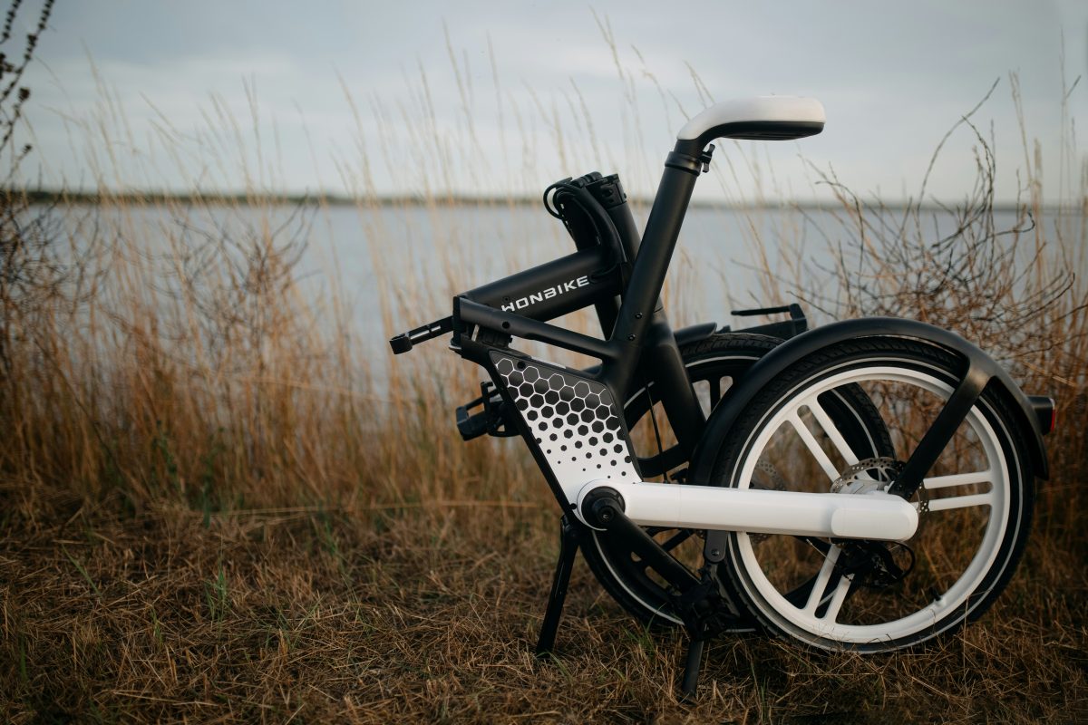 折りたたんだ自転車