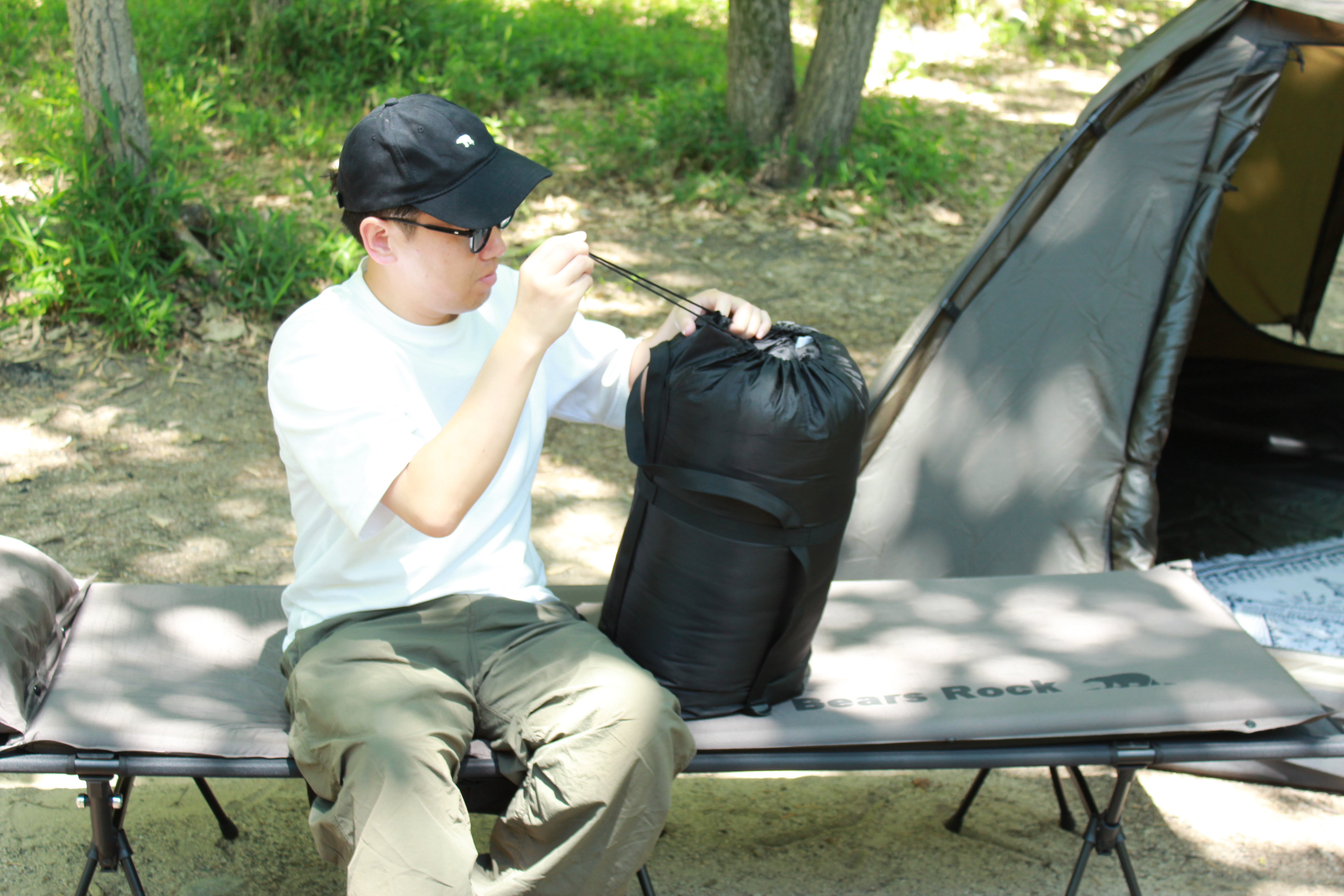 Bears Rock（ベアーズロック）／マミー型センタージッパー 寝袋-15℃ FX-451G