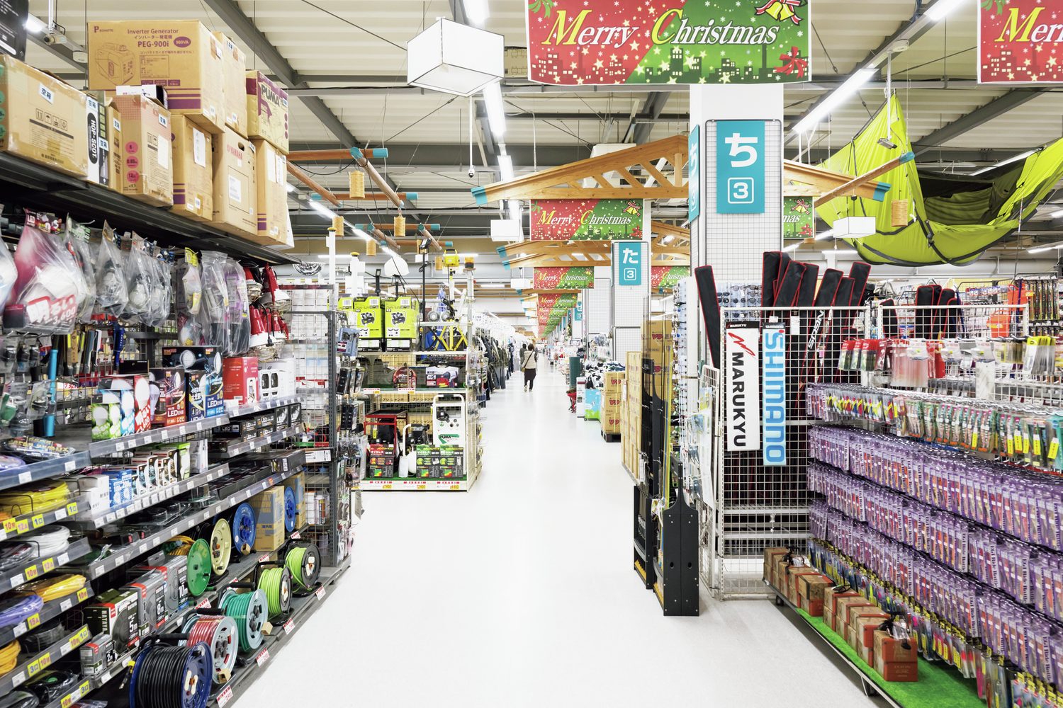 鹿児島のホームセンター「A-Z」レビュー！車も鍾乳石も24時間買えるってよ