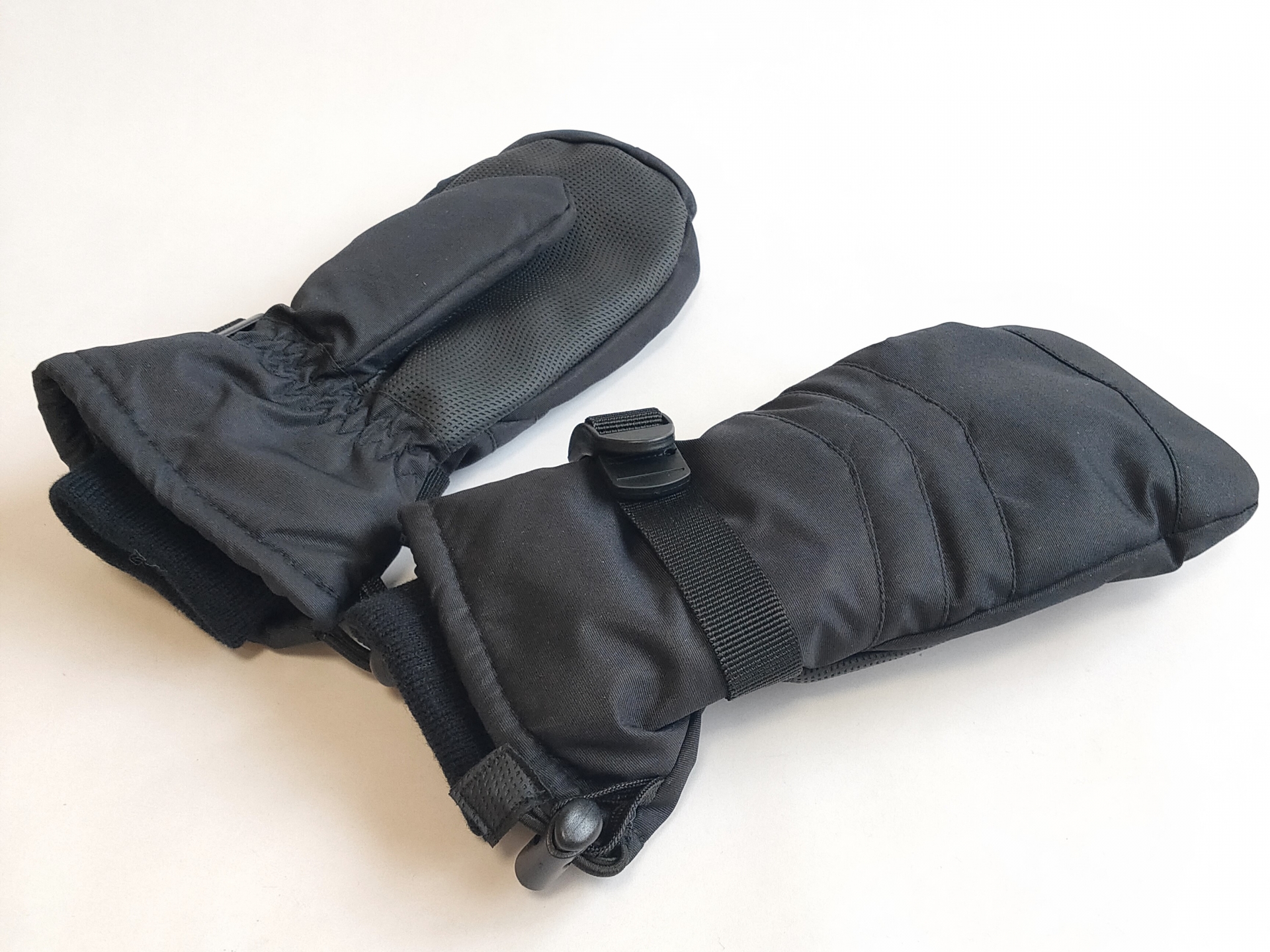 指先までポカポカの電熱手袋にも注目！アウトドア手袋おすすめ7選