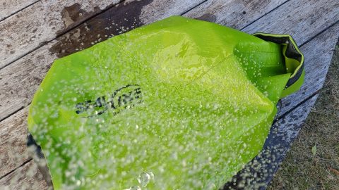 完全防水リュックを選ぶポイントは？【最新】おすすめ商品も解説！