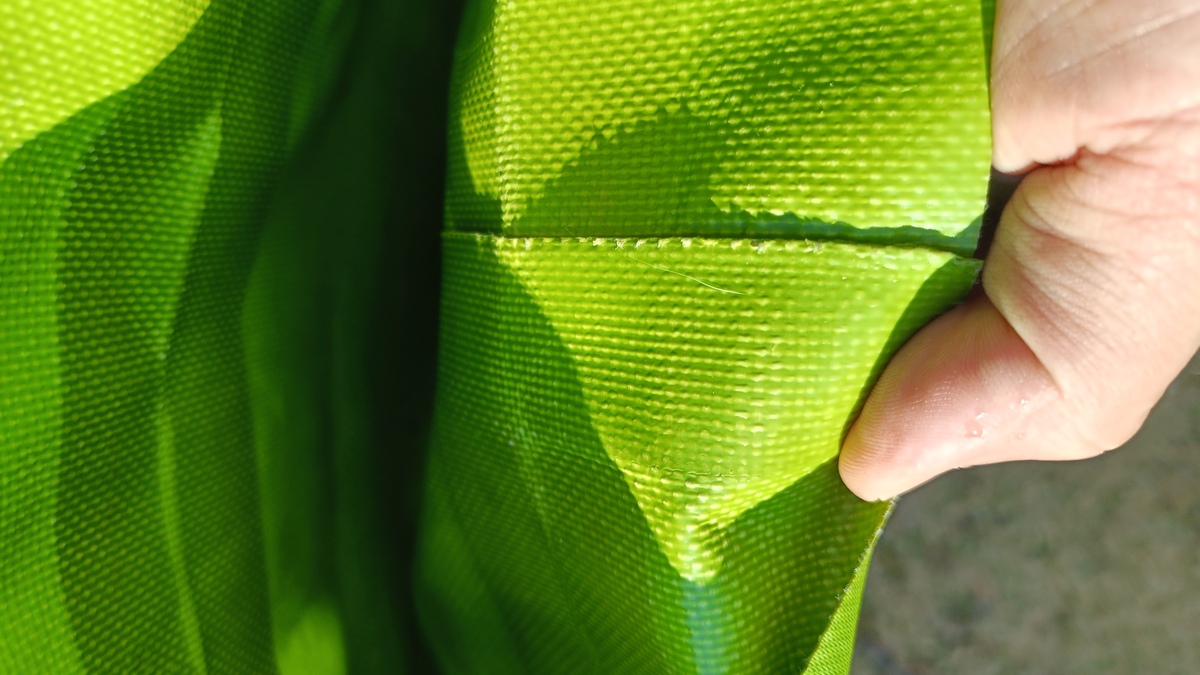 バッグの溶着部分。