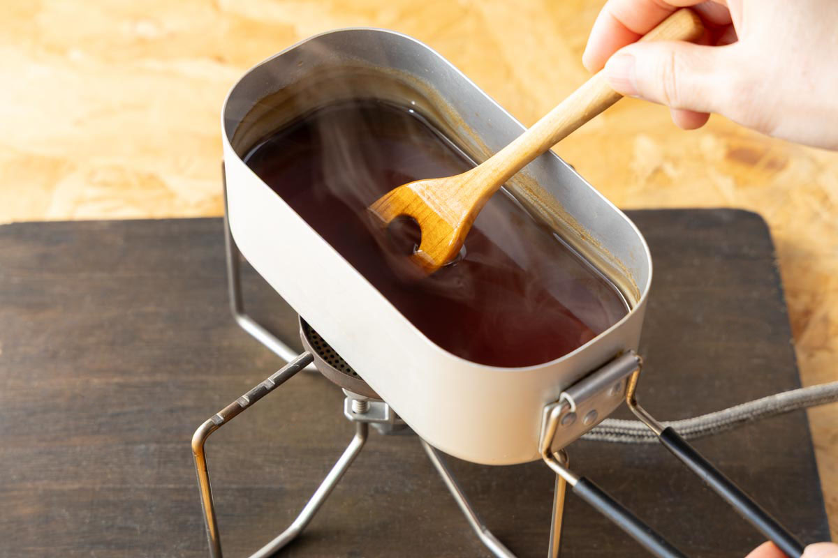 みたらしあんを温めとろみをつける