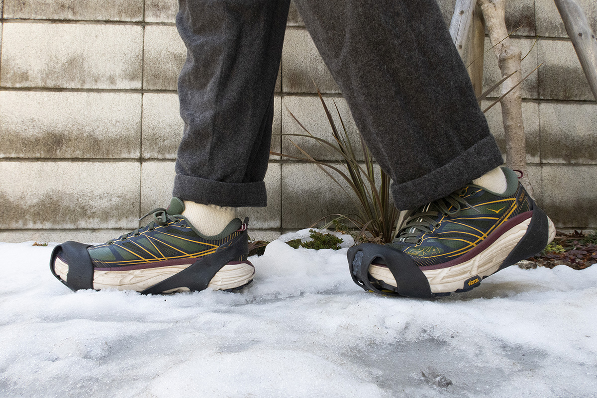 エバニュー「スノースパイク」が雪道で便利すぎ…！雪国に通うライターが愛用中