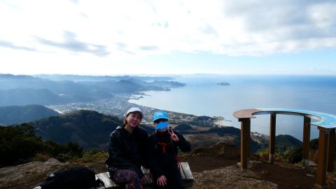 足で登って出会った絶景。熊のいない千葉県鋸山で気軽に楽しむ産業遺産ハイキング